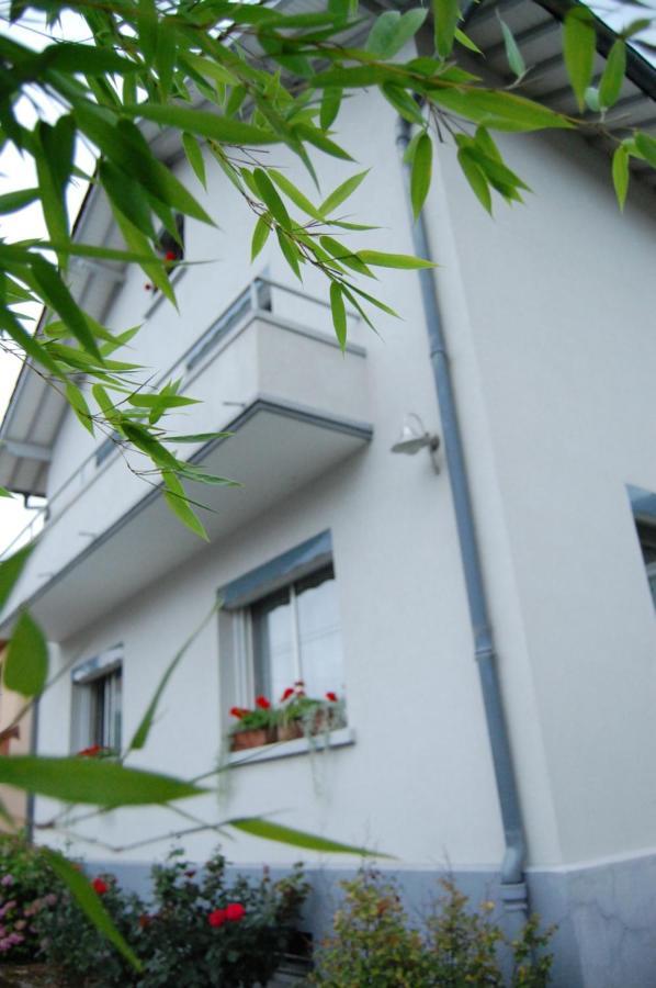 A L'Oree Du Parc Besançon Exterior foto